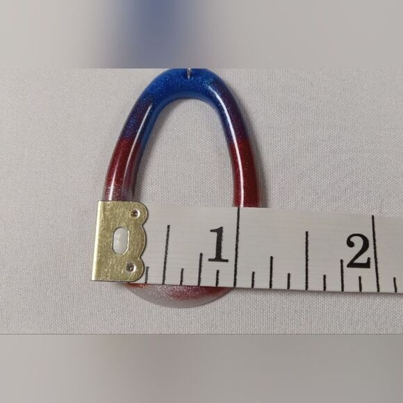 CLEARANCE Red white blue resin oval necklace with silver toned 13 inch chain - Picture 4 of 6